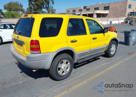 2002 Ford Escape Xlt from USA, damaged, VIN 1FMCU04162KD23749
